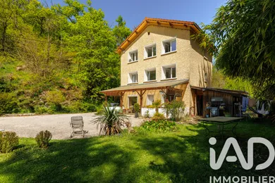 Maison à Saint-Genis-les-Ollières (69290)