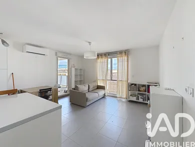 Apartment in Aix-en-Provence (13100)