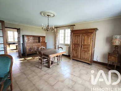 Maison traditionnelle à Saint-Denis-d'Anjou (53290)