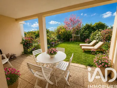 Apartment in Vaux-sur-Mer (17640)