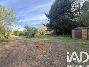 Terrain à Volvic (63530)