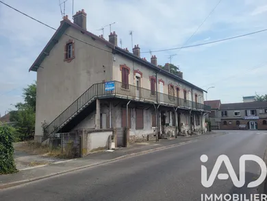 Immeuble à Gueugnon (71130)