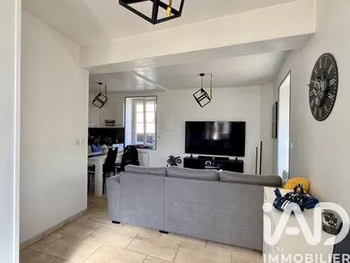 Maison traditionnelle à La Chapelle-sur-Oreuse (89260)