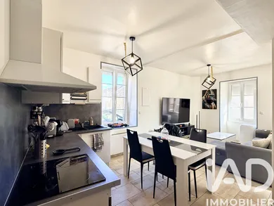 Maison traditionnelle à La Chapelle-sur-Oreuse (89260)