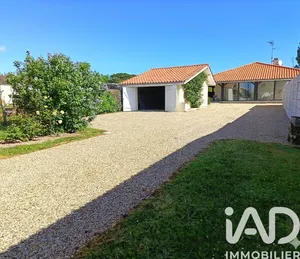 House in Coutras (33230)