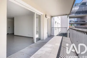 Apartment in Villeurbanne (69100)