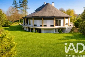 Architectural house in Gannat (03800)