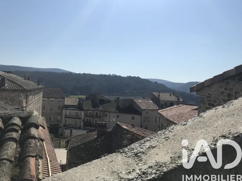 Appartement 2 pièces 63 m² · à Vallon-Pont-d'Arc · 63 m² · 218 000 €