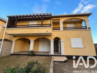 Maison à Saint-Pierre (97410)