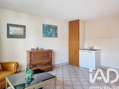 Apartment in Villejuif (94800)
