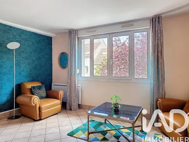 Apartment in Villejuif (94800)