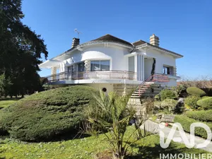 Maison d'architecte à Noyers-sur-Cher (41140)