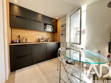 Apartment in Bandol (83150)