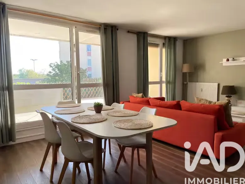 Appartement 6 pièces 120 m² · à Compiègne · 120 m² · 205 000 €