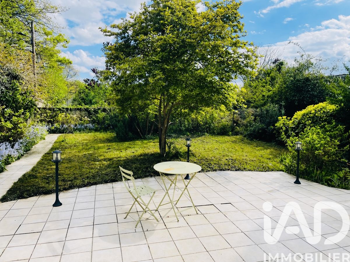 Vente maison à Lillebonne (76170) : maison 7 pièces 193 m²