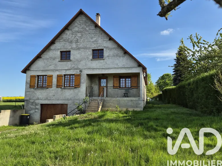 Maison 9 pièces 225 m² · à Saint-Denis-des-Puits · 225 m² · 315 000 €