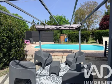 House in Salles-d'Angles (16130)