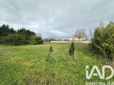 Building plot in Saint-Martin-de-Sanzay (79290)