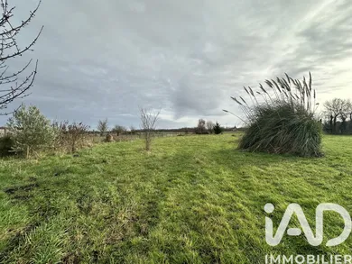 Terrain à bâtir à Saint-Martin-de-Sanzay (79290)