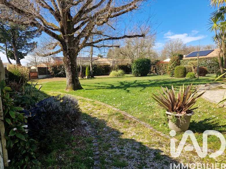 Terrain 350 m² · au Fenouiller · 96 700 €