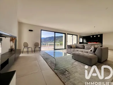 House in Theys (38570)