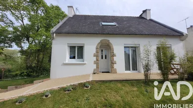 Maison à Châteauneuf-du-Faou (29520)