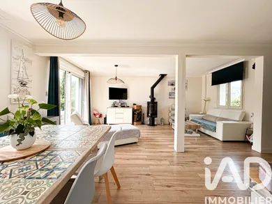 Traditional house in Saint-Martin-la-Garenne (78520)