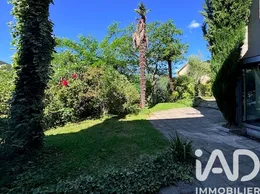 Architectural house in Vals-les-Bains (07600)
