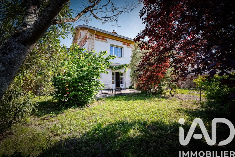 Maison 6 pièces 118 m² · à Blanquefort · 118 m² · 405 000 €