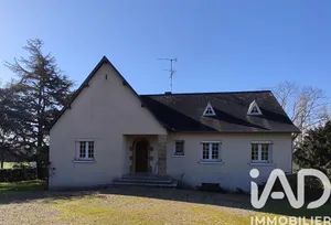 Traditional house in Saint-Denis-d'Anjou (53290)