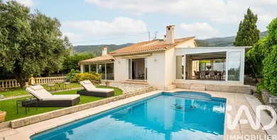 Maison traditionnelle à Tourrettes-sur-Loup (06140)