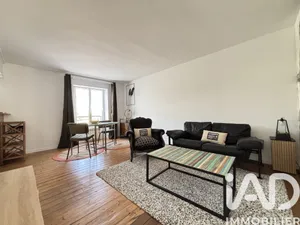 Apartment in Orsay (91400)