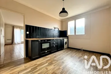 Appartement à Pernes-les-Fontaines (84210)
