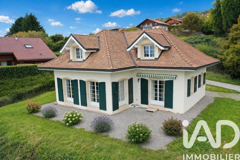Maison 6 pièces 130 m² · à Fillinges · 130 m² · 690 000 €