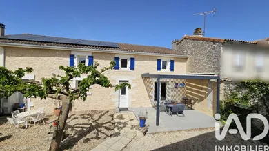 Village house in Champniers (16430)