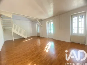 Duplex in Vichy (03200)
