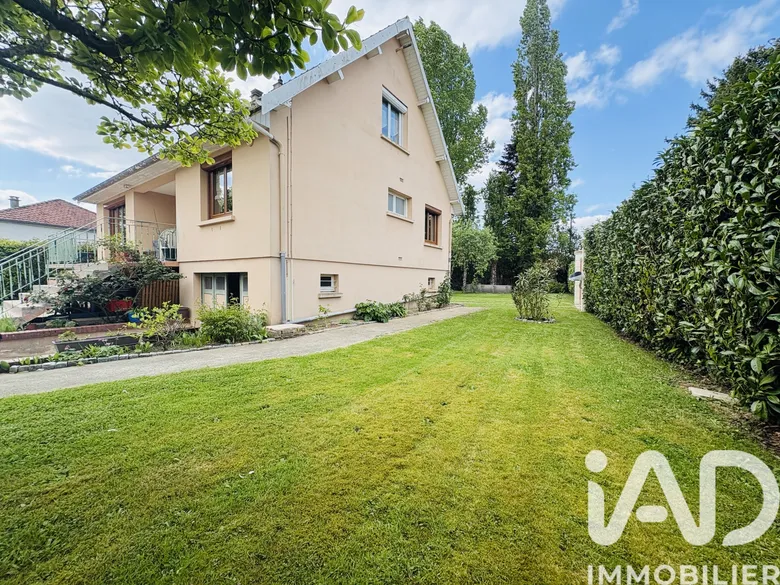 Maison 6 pièces 116 m² · à Le Thuit de l'Oison · 116 m² · 234 000 €