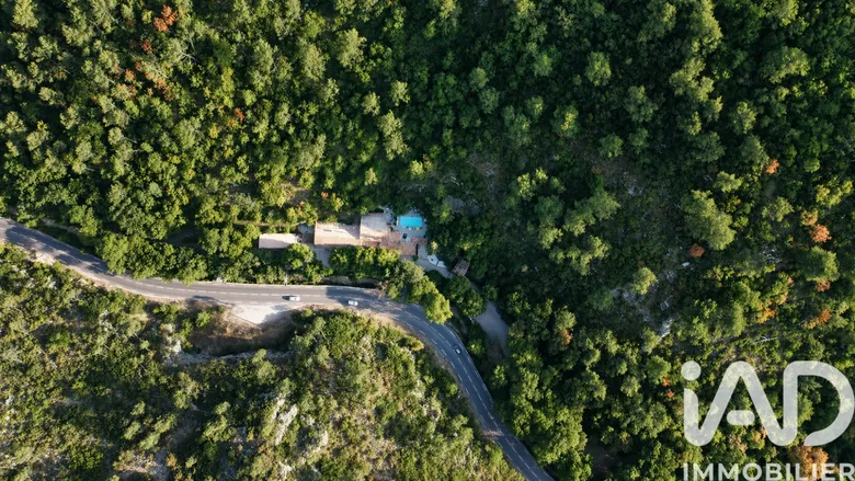 4 pièces 650 m² · à Auriol · 650 m² · 930 000 €