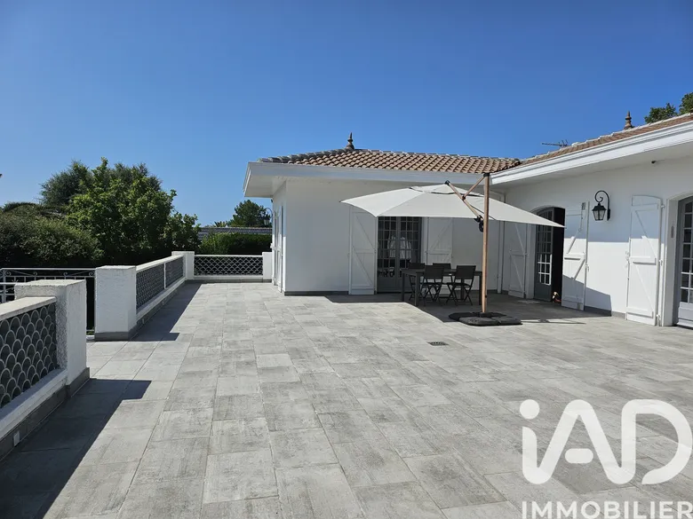 Appartement 7 pièces 177 m² · à Tarnos · 176,7 m² · 580 000 €