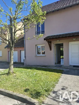Townhouse in Lux (71100)