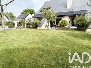 Architectural house in La Chapelle-des-Marais (44410)