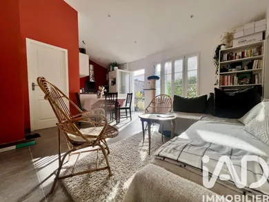 Townhouse in La Rochelle (17000)