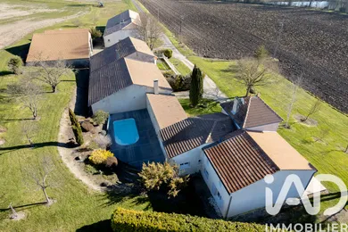 Domain in Mirambeau (17150)