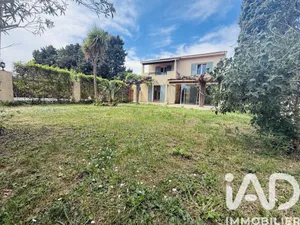 Maison de campagne à Sarrians (84260)