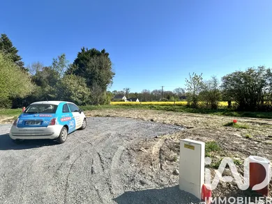 Terrain à bâtir à Langrolay-sur-Rance (22490)
