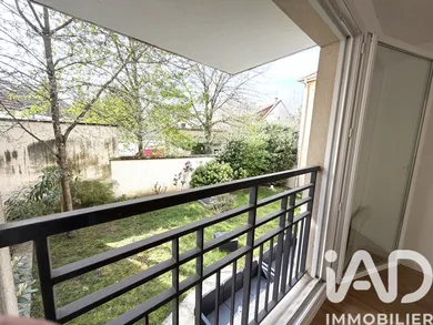 Appartement à La Queue-en-Brie (94510)