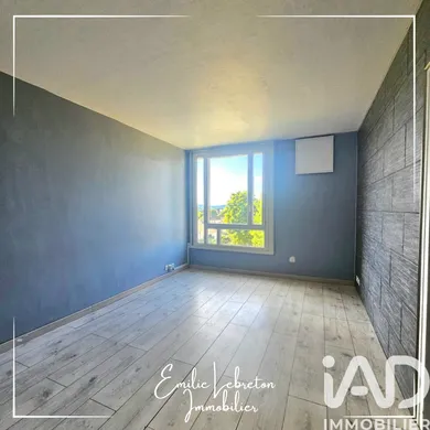 Appartement à Saint-Pierre-lès-Elbeuf (76320)