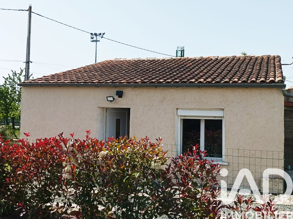 maison à Corme-Royal