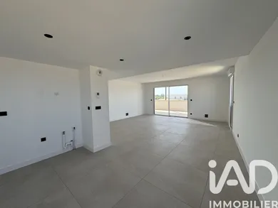 Apartment in Castries (34160)
