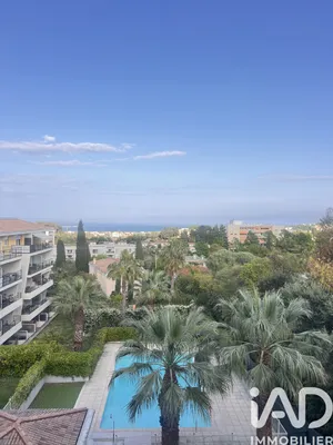 Apartment in Antibes (06600)